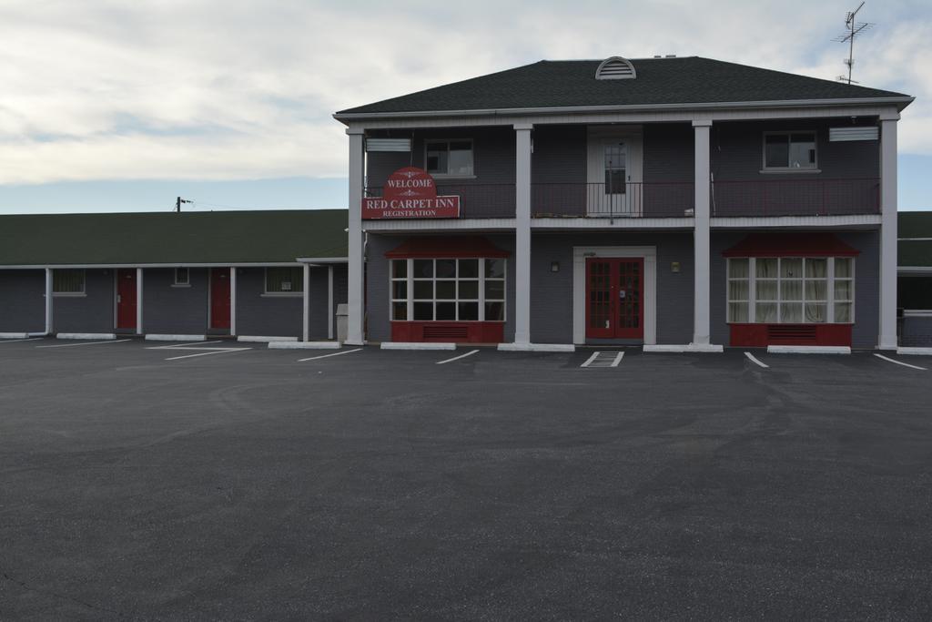 Red Carpet Inn & Suites New Cumberland Extérieur photo